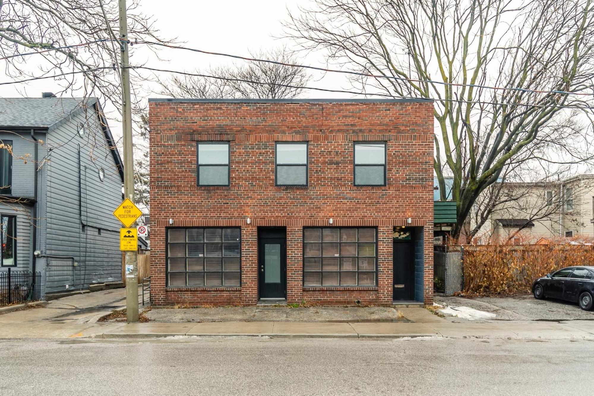 Modern 2 Bedroom Condo - Heart Of Leslieville Toronto Bagian luar foto